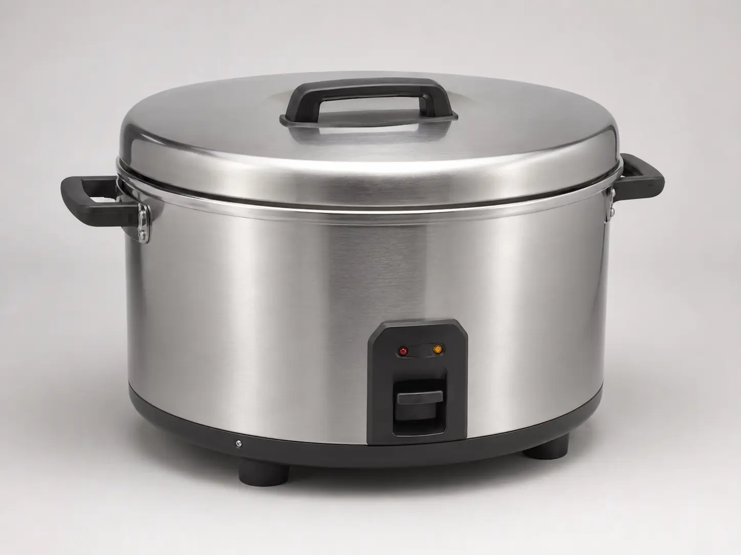 Large-capacity commercial stainless steel rice cooker with domed lid